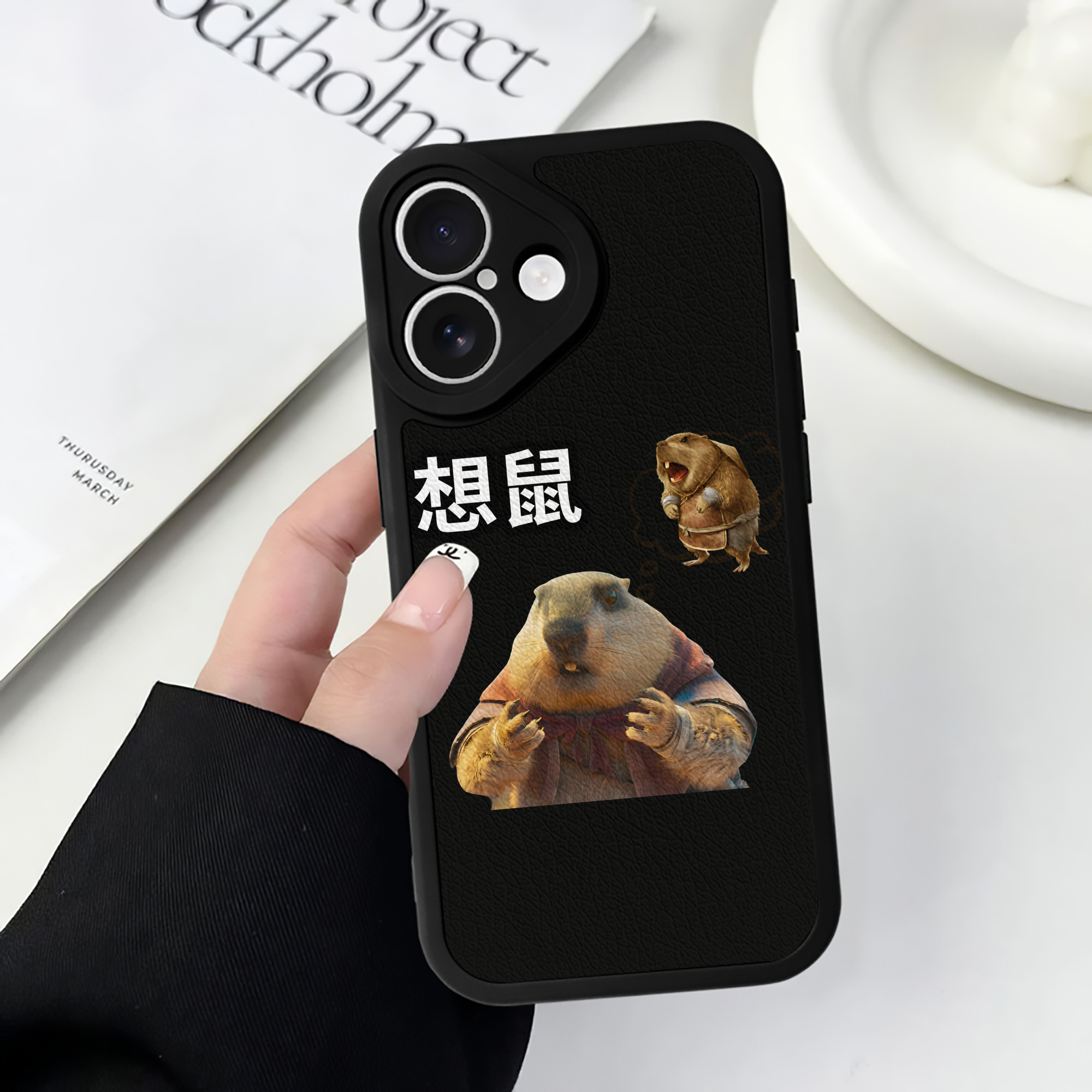 （画像用） Ne Zha 2 ナタ 魔童の大暴れ 【iPhone 16シリーズ対応】シリコンスマホケース（レザー調） 材質：シリコン